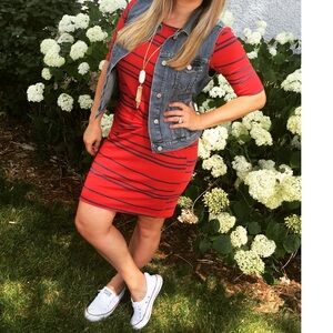 LULAROE VERY RARE OLD PRINT JULIA DRESS